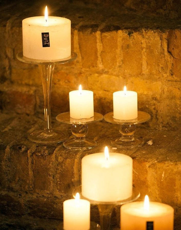 נר שעווה בצבע לבן - The Collection by Aviel Waizman